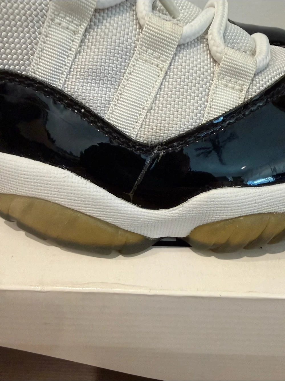 Air Jordan 11 Retro Concord 2011